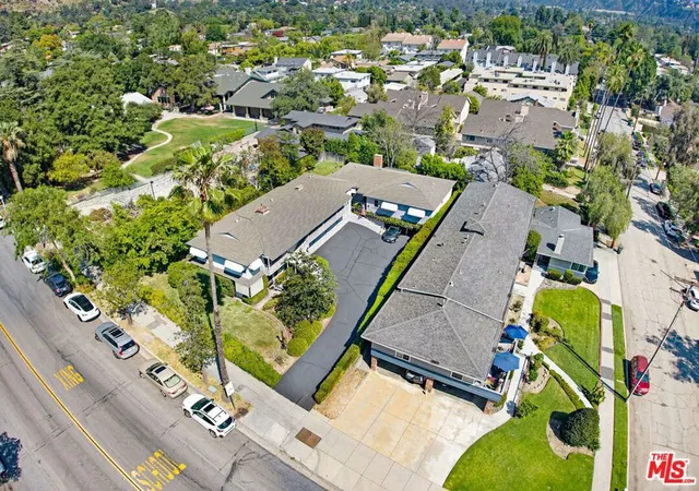 2nd image of 156 N Baldwin Ave, Sierra Madre, CA 91024 | MLS# 26730341