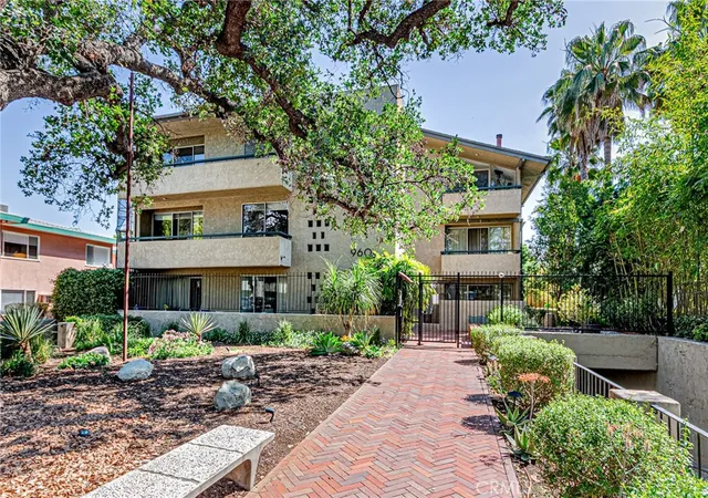 1st image of 960 San Pasqual St, Pasadena, CA 91106 | MLS# CV26081466