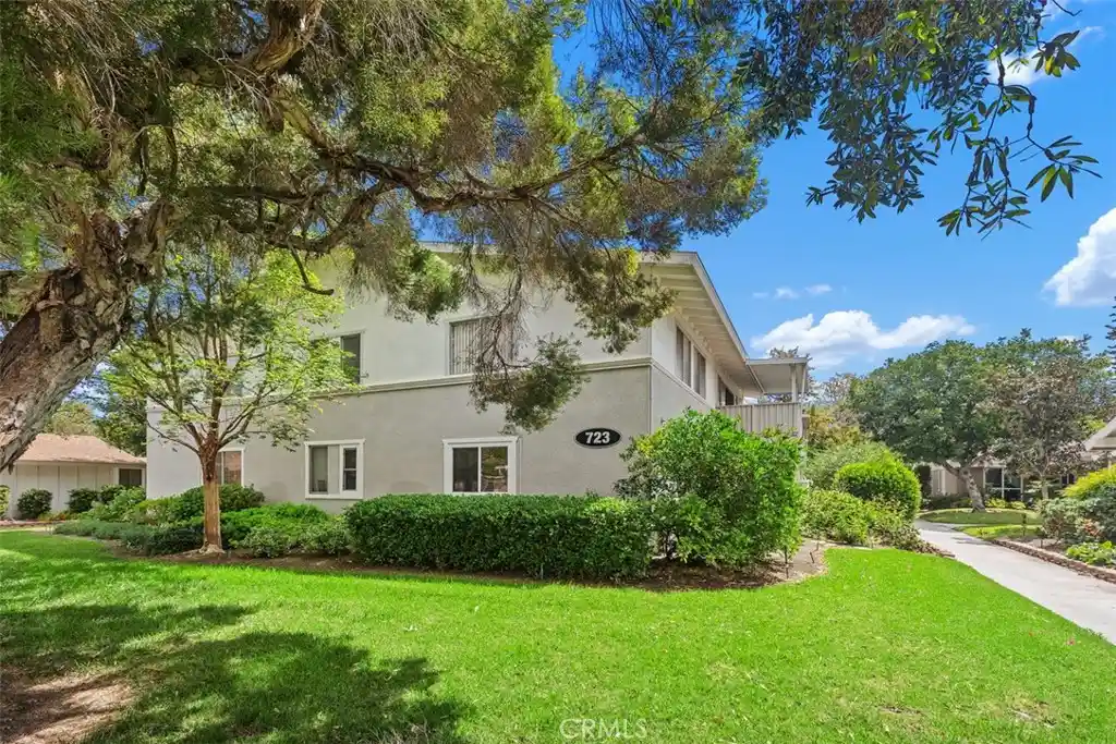 Photo 1 of Condo for sale at 723 #a Avenida Majorca, Laguna Woods, CA 92637 | MLS# LG26075723 | Listing updated on 2026-10-10