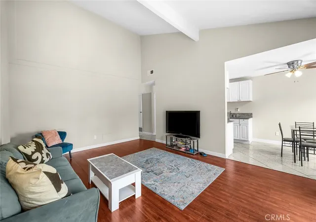 4th image of 700 W La Veta, Orange, CA 92868