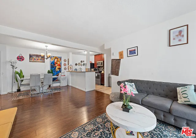 2nd image of 550 W Regent St #124, Inglewood, CA 90301 | MLS# 26732093