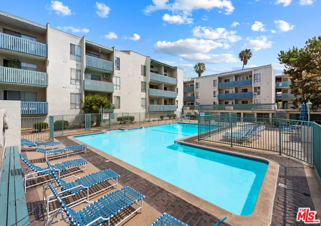 5th image of 550 W Regent St #124, Inglewood, CA 90301 | MLS# 26732093