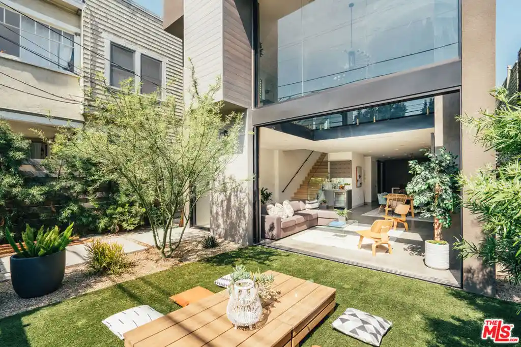 Photo 1 of Single family home for sale at 213 Horizon Ave, Venice, CA 90291 | MLS# 26702861 | Listing updated on 2026-07-30