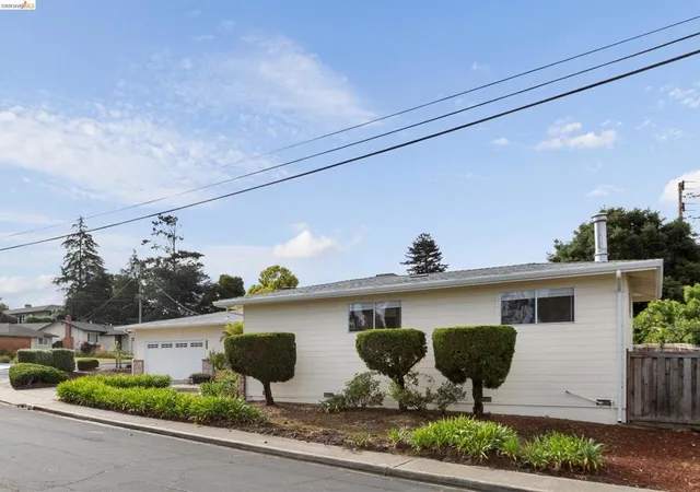 Photo 2 of Sale Pending at 1799 Lefebvre Way, Pinole, CA 94564 | MLS# 41131078 | Listing updated on 2026-06-03