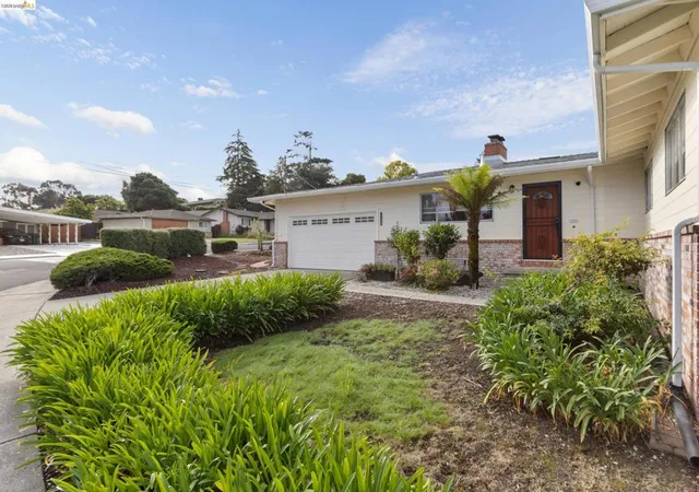 Photo 3 of Sale Pending at 1799 Lefebvre Way, Pinole, CA 94564 | MLS# 41131078 | Listing updated on 2026-06-03