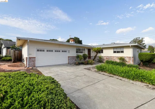 Photo 3 of Sale Pending at 1799 Lefebvre Way, Pinole, CA 94564 | MLS# 41131078 | Listing updated on 2026-06-03