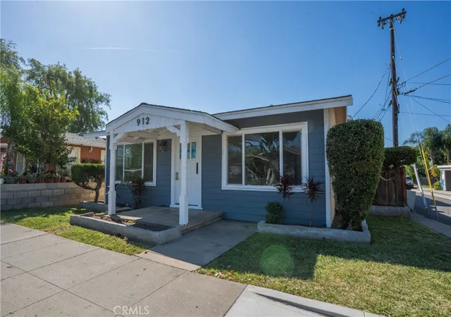 Photo 2 of Multi family home for sale at 912 E Commonwealth, Fullerton, CA 92831 | MLS# SB26081408 | Listing updated on 2026-10-09