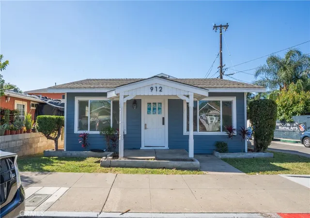 Photo 3 of Multi family home for sale at 912 E Commonwealth, Fullerton, CA 92831 | MLS# SB26081408 | Listing updated on 2026-10-09