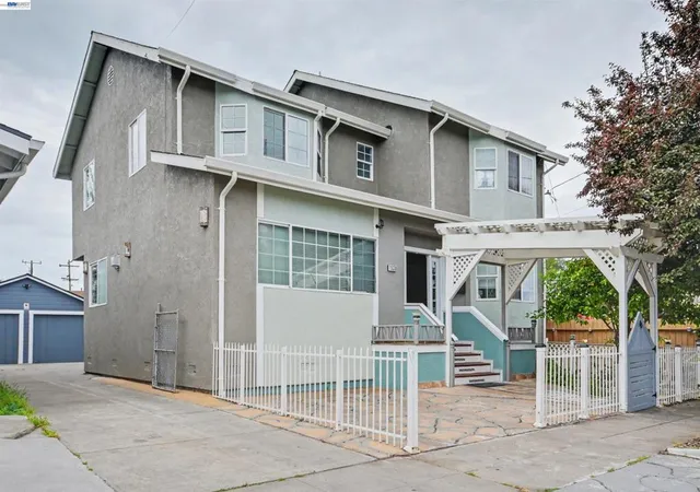 Homes for sale in Richmond, CA | 1536 Garvin Ave, Richmond, CA 94801 | MLS# 41131083