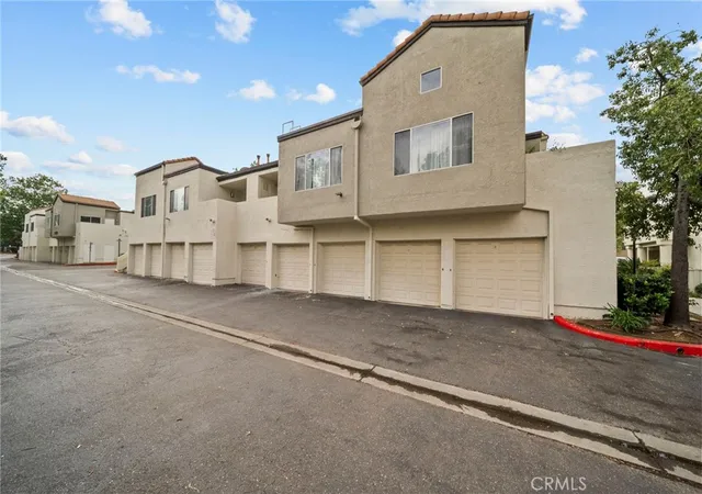 Homes for sale in Newhall, CA | 21370 Nandina Ln #103, Newhall, CA 91321 | MLS# SR26079767