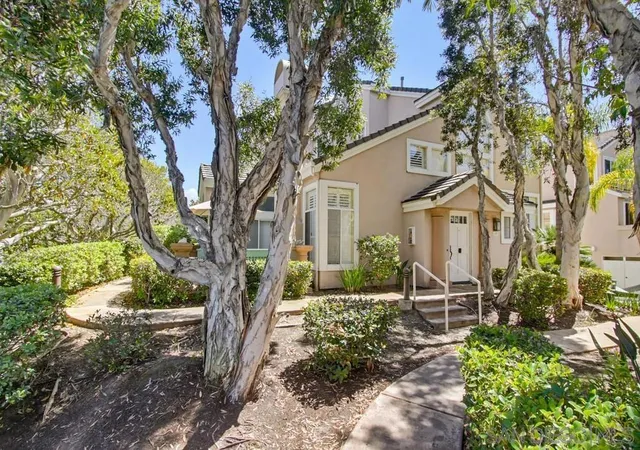 Homes for sale in San Diego, CA | 12922 Carmel Creek Rd #32, San Diego, CA 92130 | MLS# 260008973SD