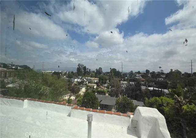 26th image of 2680 Ivan Hill, Los Angeles, CA 90039 | MLS# DW26079836