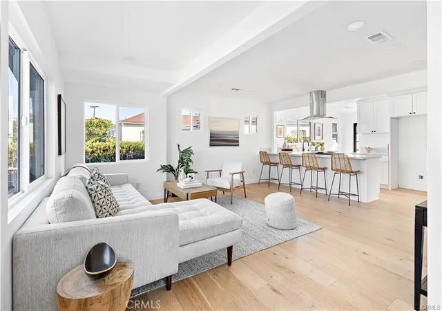 Photo 3 of Multi family home for sale at 1630 S Ridgeley, Los Angeles, CA 90019 | MLS# DW26081910 | Listing updated on 2026-04-17