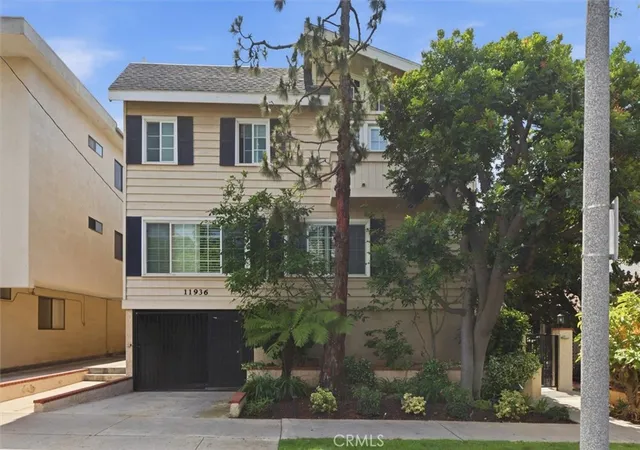 Listing Photo 5 - Condo for sale in building located at 11936 Gorham, Los Angeles, CA 90049