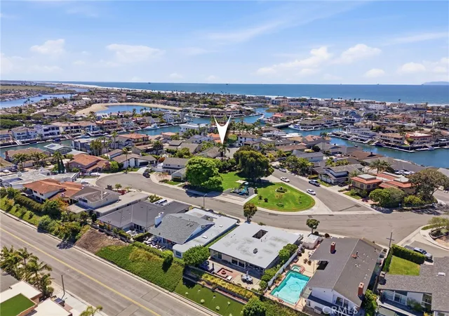 Homes for sale in Huntington Beach, CA | 16642 Melville Cir, Huntington Beach, CA 92649 | MLS# OC26079014