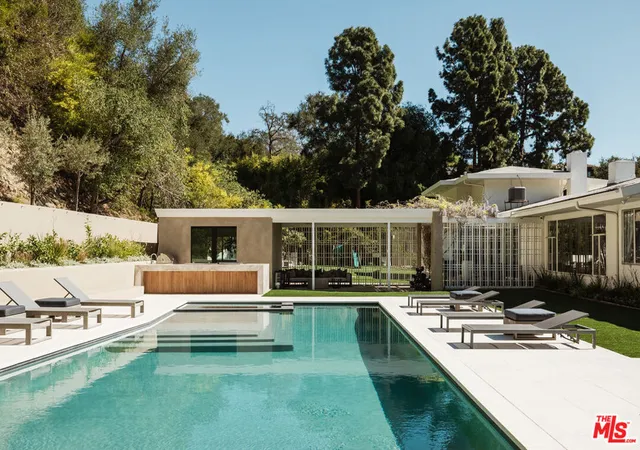 2nd image of 248 N Glenroy Ave, Los Angeles, CA 90049 | MLS# 26730235