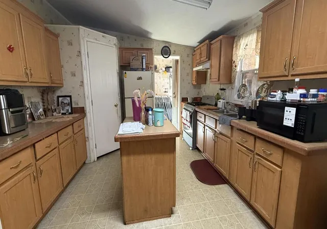 Photo 4 of Sale Pending at 100331 Ebb Dr, Mecca, CA 92254 | MLS# 219146494DA | Listing updated on 2026-09-04