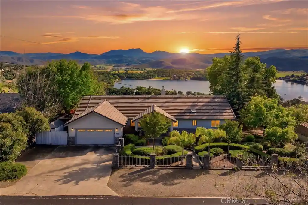 Photo 1 of Single family home for sale at 17372 Greenridge, Hidden Valley Lake, CA 95467 | MLS# LC26080018 | Listing updated on 2026-10-20