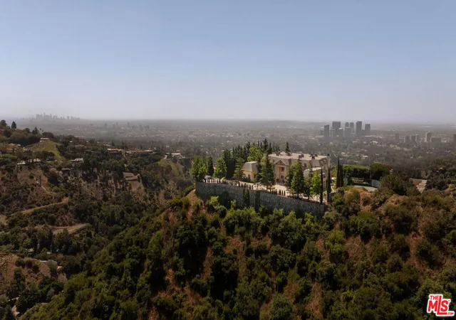 23rd image of 1420 Davies Dr, Beverly Hills, CA 90210 | MLS# 26735601