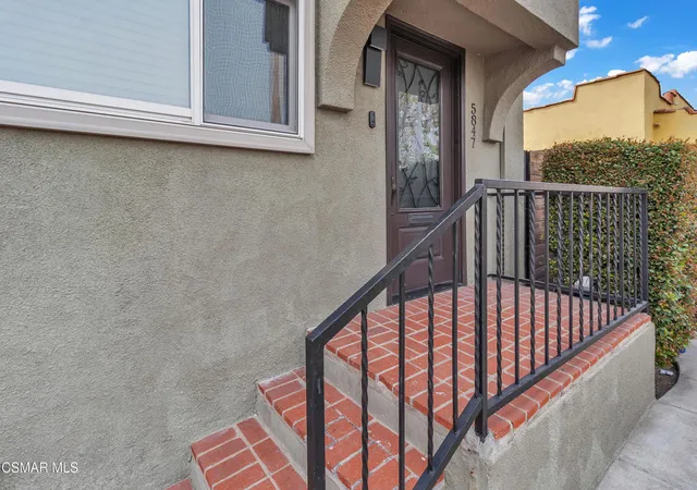 3rd image of 5847 S Wilton Pl #5849, Los Angeles, CA 90047 | MLS# 226001750