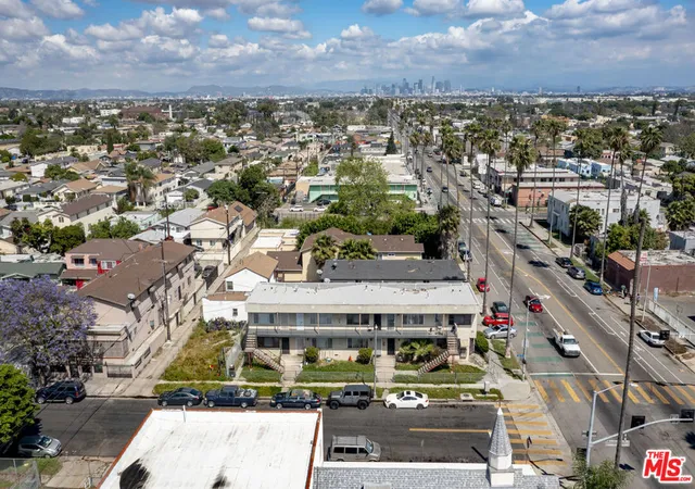 3rd image of 8325 Avalon Blvd, Los Angeles, CA 90003 | MLS# 26735417