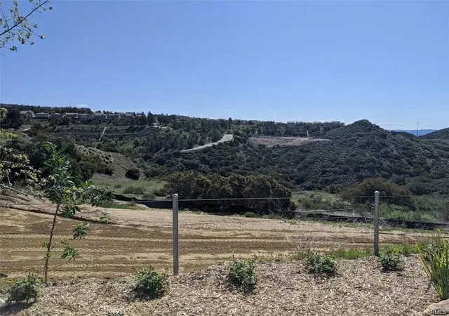 1st image of 30 Coya Trl, Chatsworth, CA 91311 | MLS# SR26082163