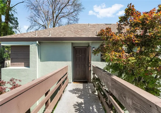 Listing Photo 5 - Condo for sale in building located at 1415 Sheridan Ave, Chico, CA 95926 - Unit #22