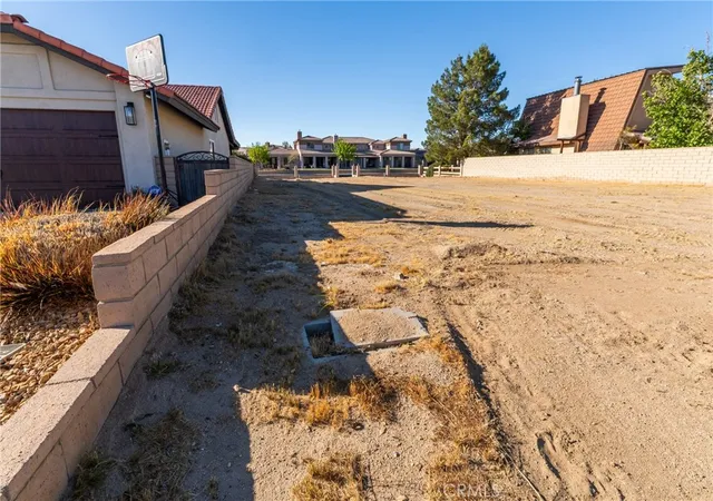 5th image of 14396 Jamaica Ln, Helendale, CA 92342 | MLS# CV26082249