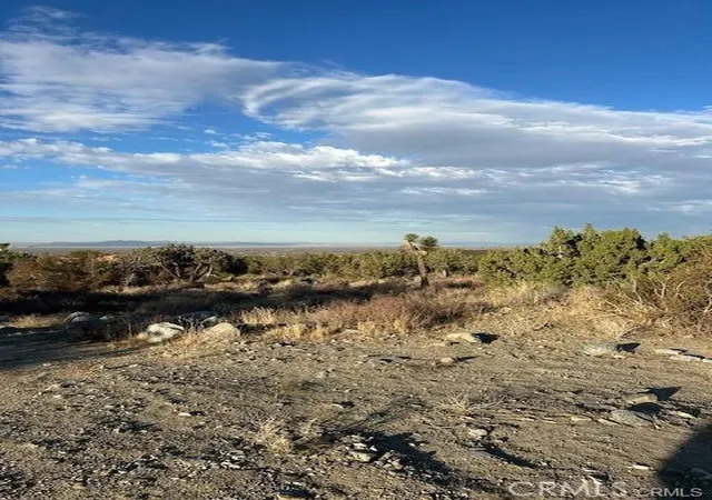 3rd image of 0 Yucca, Pinon Hills, CA 92372 | MLS# HD26082252