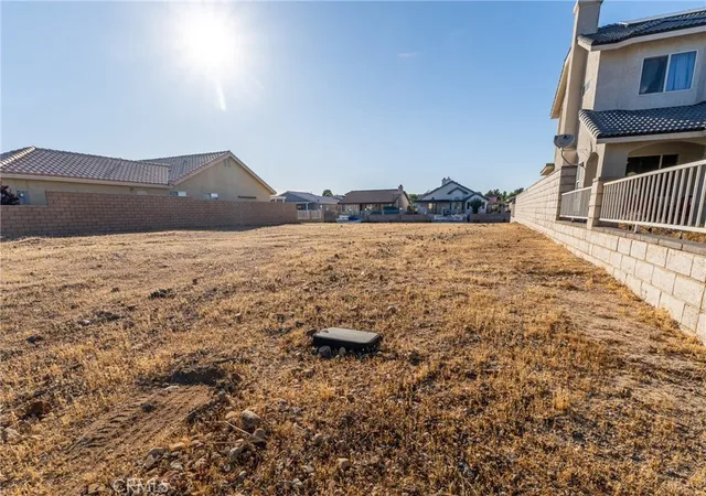 4th image of 26390 Buccaneer Ln, Helendale, CA 92342 | MLS# CV26082259