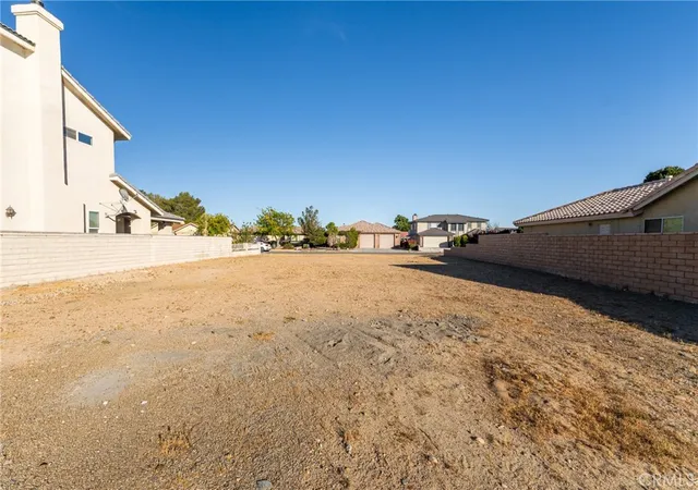6th image of 26390 Buccaneer Ln, Helendale, CA 92342 | MLS# CV26082259