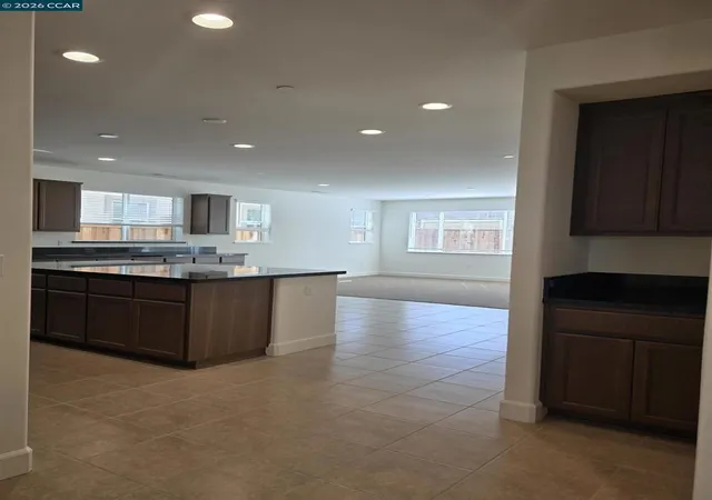 Photo 3 of Single family home for sale at 1530 Rockwood Dr, Pittsburg, CA 94565 | MLS# 41131197 | Listing updated on 2026-10-10