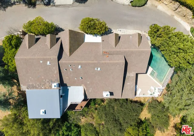 2nd image of 2312 Kimridge Rd, Beverly Hills, CA 90210 | MLS# 26721761