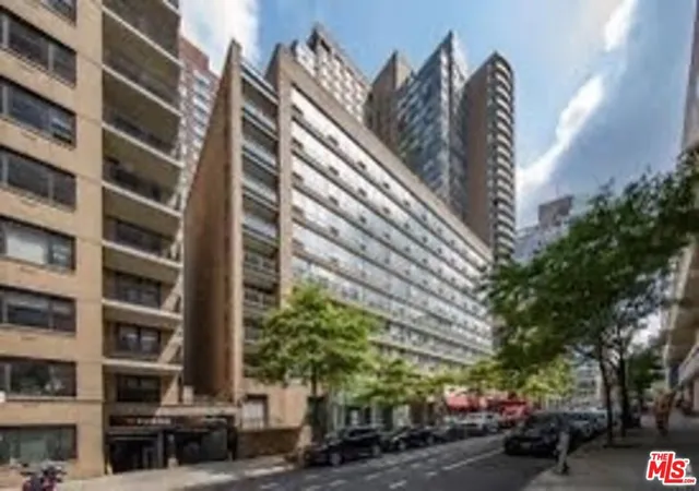 Photo 3 of Single family home for sale at 155 W 66 Street, New York, NY 10023 | MLS# 26731307 | Listing updated on 2026-04-23