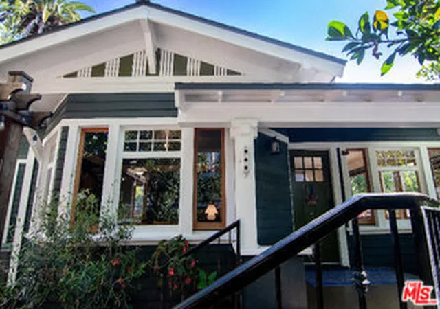 1st image of 1130 Electric Ave, Venice, CA 90291 | MLS# 26728303