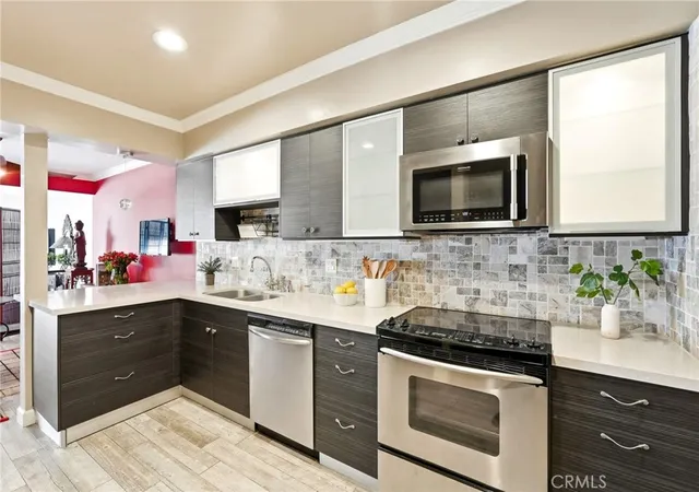 Homes for sale in Encino, CA | 4807 Woodley Ave #303, Encino, CA 91436 | MLS# SR26081922