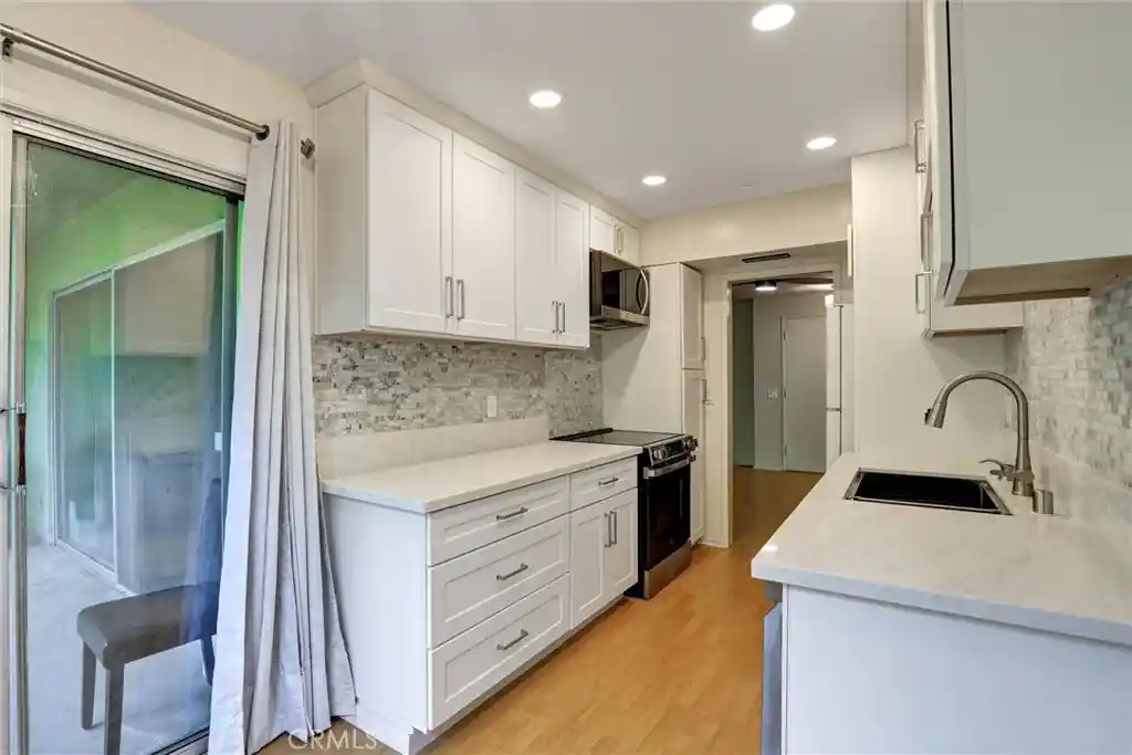 Listing Photo 1 - Condo for sale in 1301 S Atlantic Blvd located at 1301 S Atlantic Blvd, Monterey Park, CA 91754 - Unit #425B
