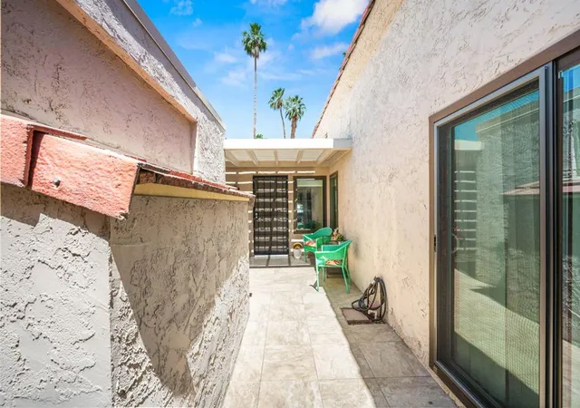 3rd image of 68390 Calle Barcelona, Cathedral City, CA 92234 | MLS# 219146527DA