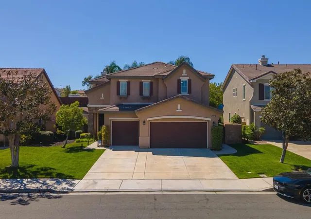 3rd image of 35631 Sainte Foy Street, Murrieta, CA 92563 | MLS# 260009087SD