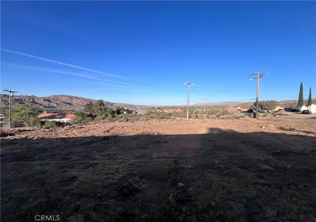 5th image of 54610 Navajo, Yucca Valley, CA 92284 | MLS# JT26082443