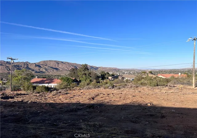 6th image of 54610 Navajo, Yucca Valley, CA 92284 | MLS# JT26082443