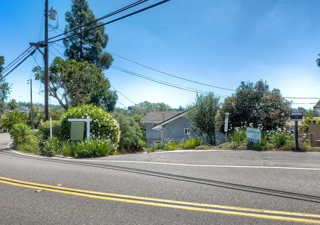 Homes for sale in Vista, CA | 1315 Alta Vista Dr, Vista, CA 92084 | MLS# NDP2603665