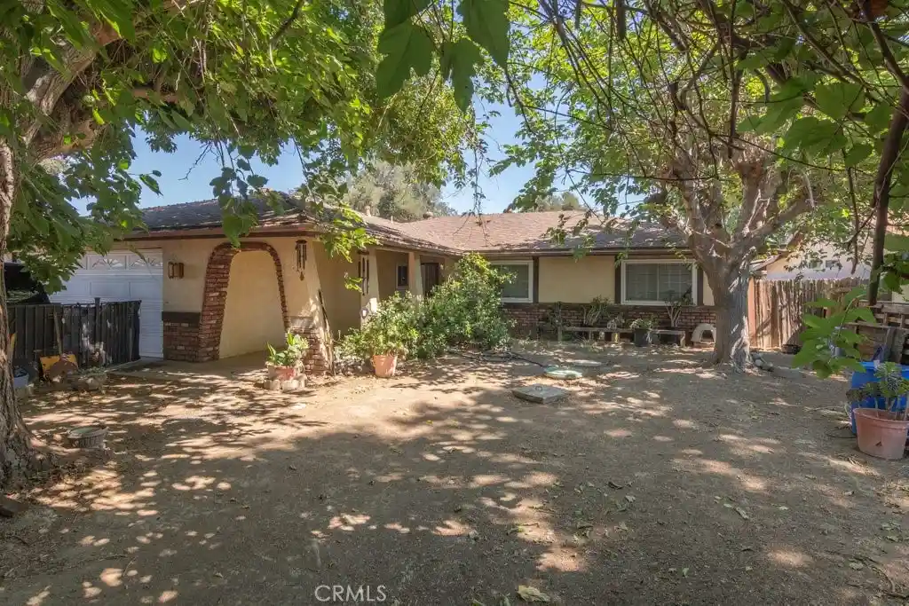 Photo 1 of Sale Pending at 41940 Whittier, Hemet, CA 92544 | MLS# IV26082451 | Listing updated on 2026-08-03