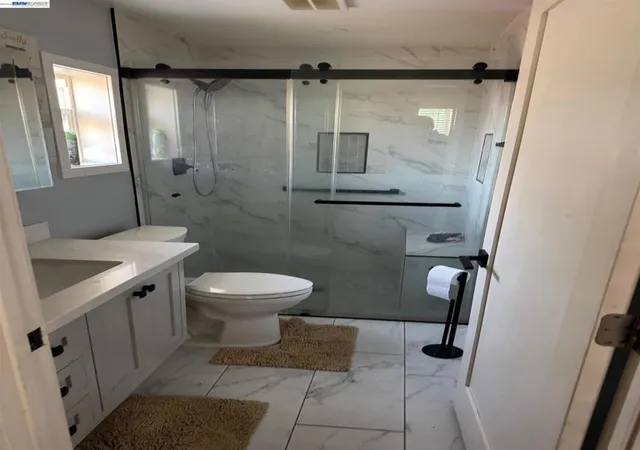2nd image of 1815 68th Ave, Oakland, CA 94621 | MLS# 41131235