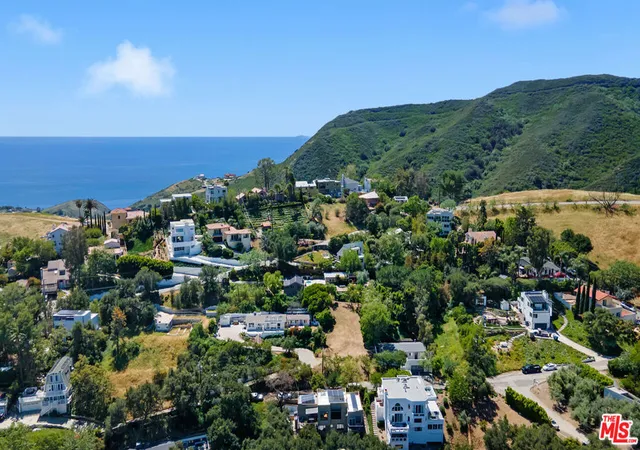 Homes for sale in Malibu, CA | 26316 Fairside, Malibu, CA 90265 | MLS# 26697019