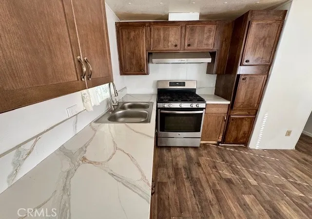 Photo 3 of Sale Pending at 15798 Slover Ave Spc 30, Fontana, CA 92337 | MLS# IG26082635 | Listing updated on 2026-10-01