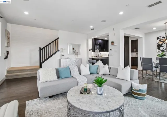 5th image of 601 Sandalwood Dr, Livermore, CA 94551