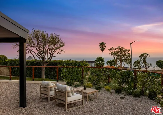 Homes for sale in Malibu, CA | 3748 Seahorn Dr, Malibu, CA 90265 | MLS# 26718323