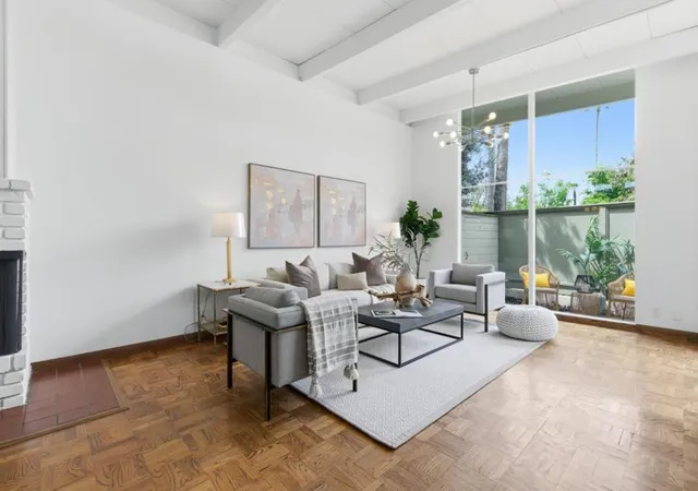 2nd image of 3909 Middlefield Rd #F, Palo Alto, CA 94303 | MLS# ML82040455