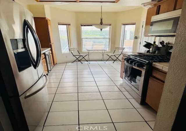 Photo 3 of Single family home for sale at 616 Violet, Rosamond, CA 93560 | MLS# SR26082550 | Listing updated on 2026-04-17